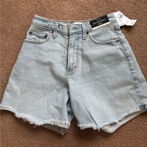 Abercrombie curve love high rise dad short